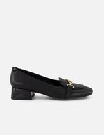 Mocasines negros charol para mujer con herraje dorado