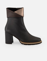 Botines café piel para mujer con solapa superior doblada