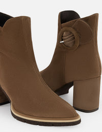 Botines café ante para mujer con hebilla lateral