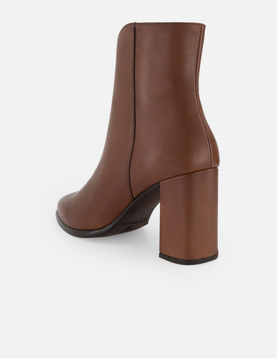 Botines cuero piel para mujer con corte asimétrico