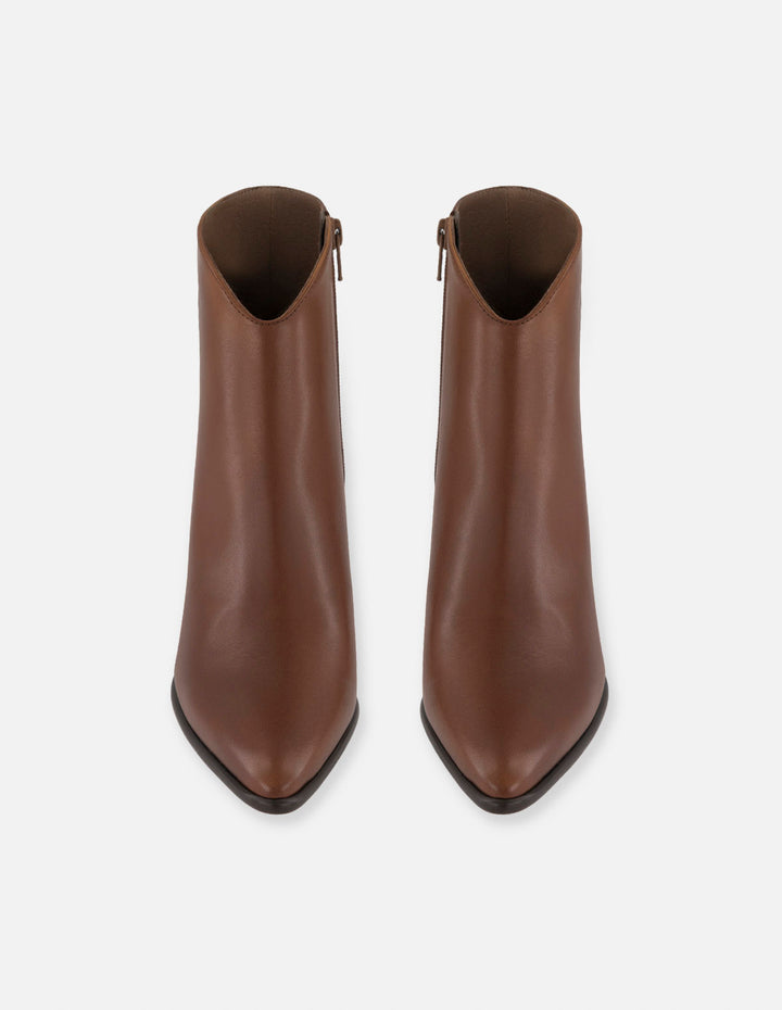 Botines cuero piel para mujer con corte asimétrico