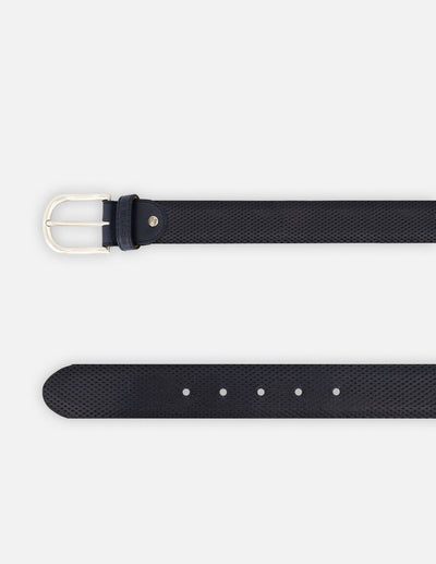 Cinturón azul piel para hombre con diseño picado