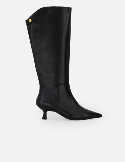 Bota negra piel para mujer con botón metálico