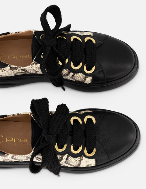 Tenis negros piel para mujer con combinación de materiales