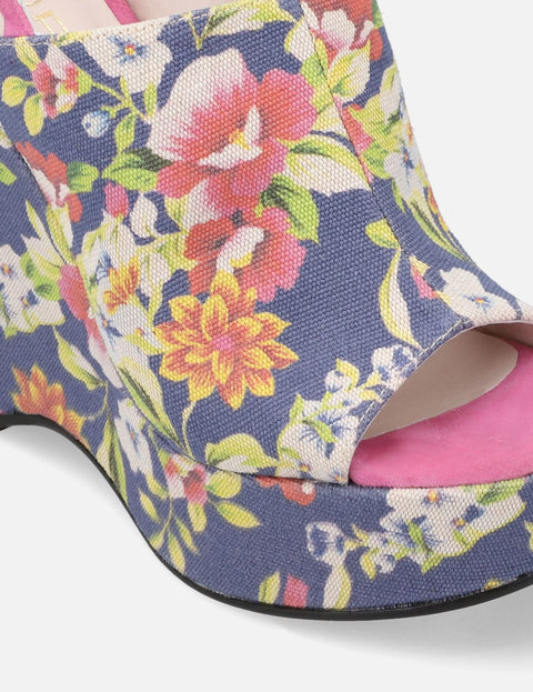 Zueco de cuña alta en textil floral multicolor