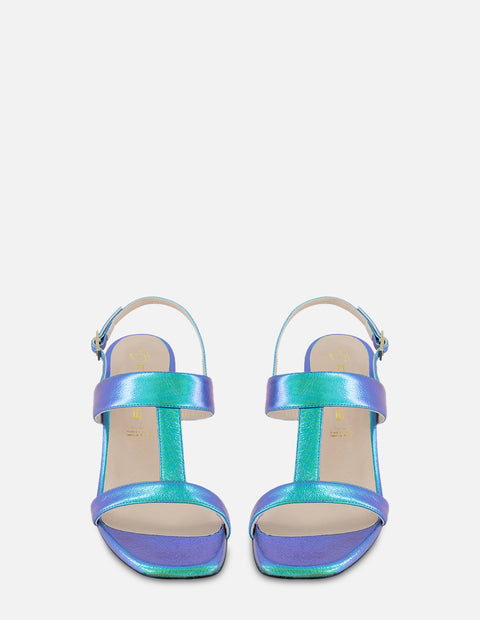 Sandalia en piel metalizada color azul para mujer