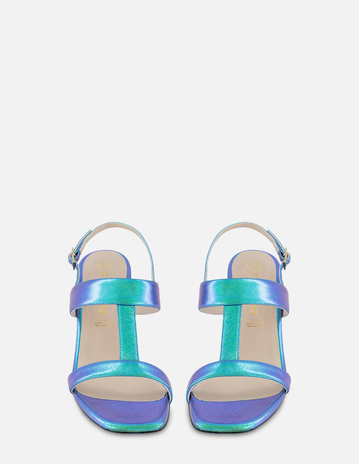 Sandalia en piel metalizada color azul para mujer