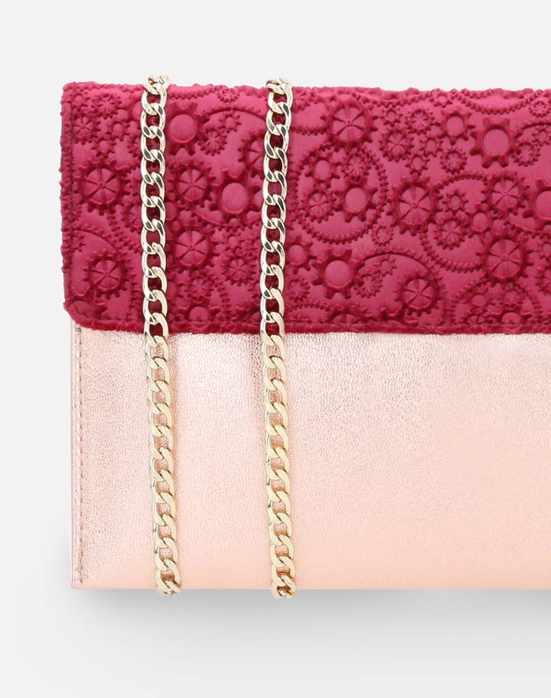 Bolso clutch con solapa de ante grabado rosa y caja de piel metalizadaa para mujer