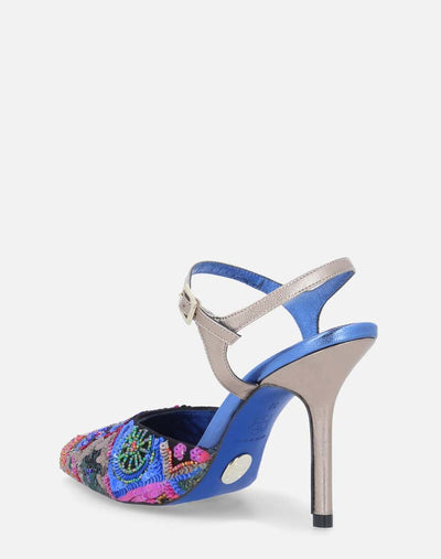 Zapatilla con bordado de lentejuela en la pala y  piel metal oro para mujer