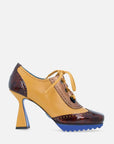 Zapato abotinado  en piel color amarillo punta charol para mujer