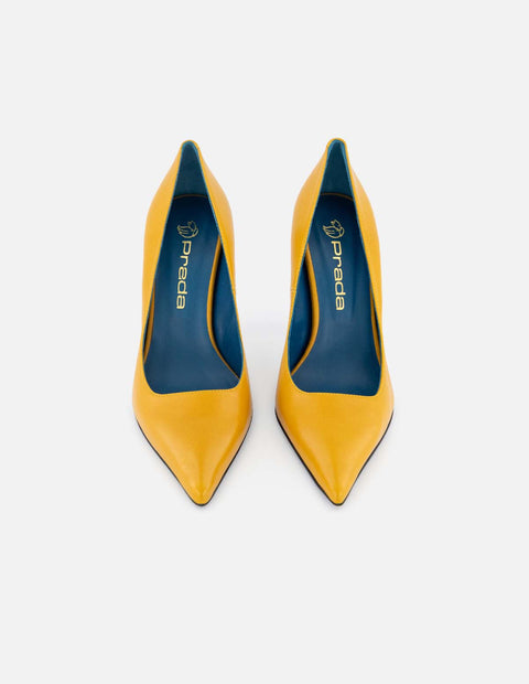 Zapatilla en piel napa color amarillo con tacón transparente para mujer