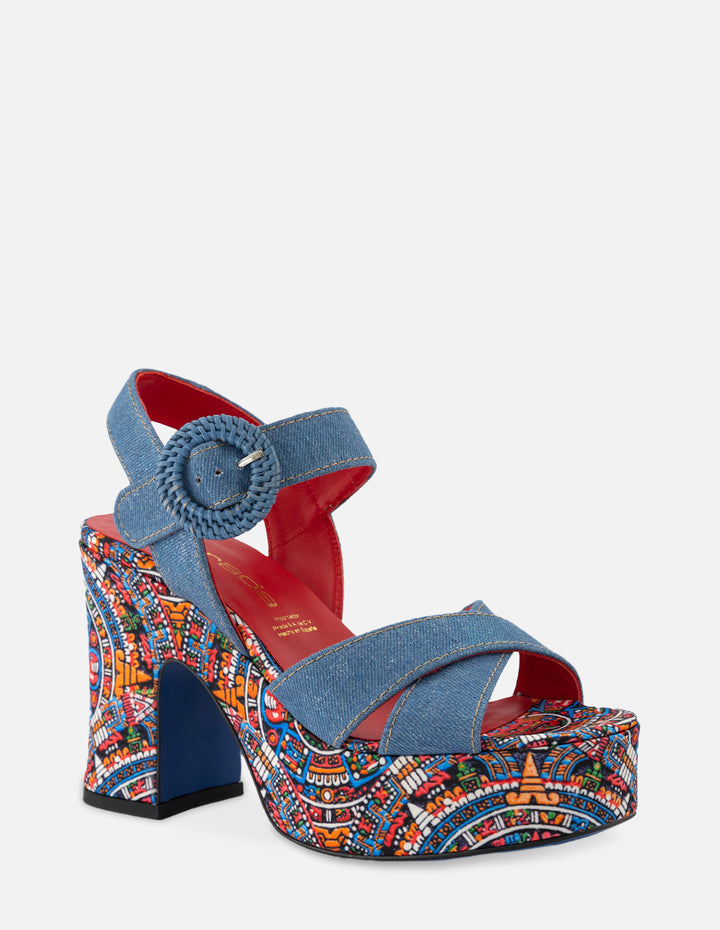 Sandalia en textil de mezclilla y estampado azteca para mujer
