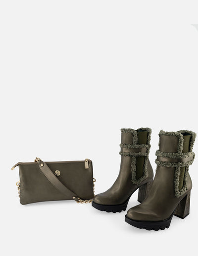 Bolso bandolera color verde de piel metalizada para mujer