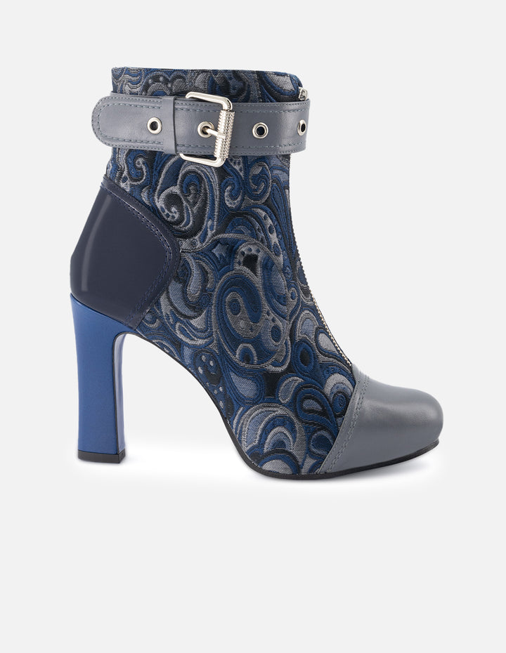 Botín de textil estampado goblino color azul con detalle de piel para mujer