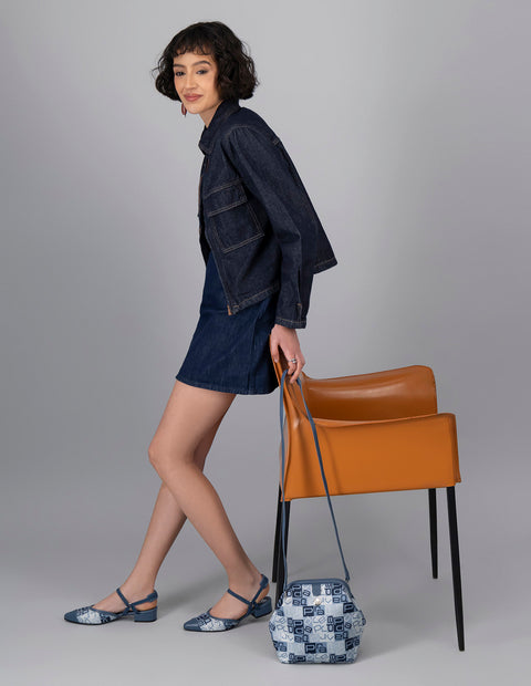 Bolso bowling de piel para mujer color azul con estampado textil Prada