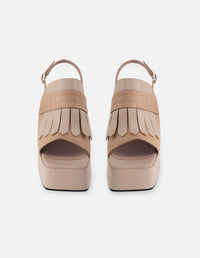 Zueco de piel para mujer colo nude con grabado tipo canasta