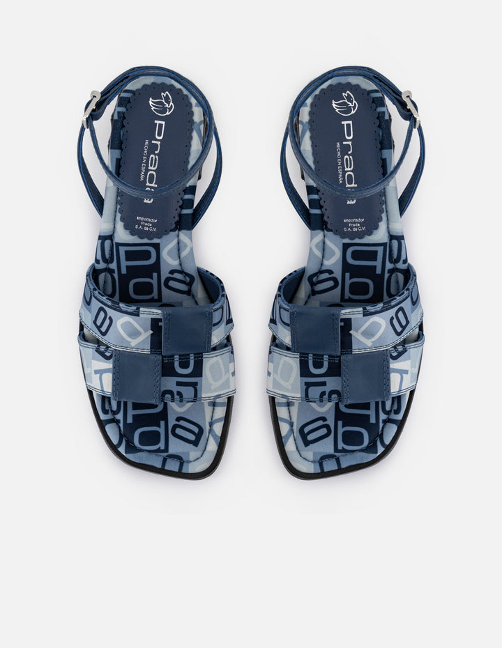 Sandalias de piel para mujer color azul con estampado textil Prada