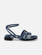 Sandalias de piel para mujer color azul con estampado textil Prada