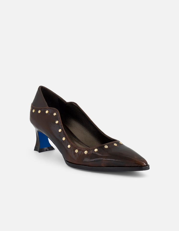 Zapatilla café charol de mujer apariencia degradado