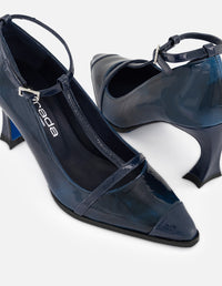 Zapatilla azul charol de mujer apariencia degradado