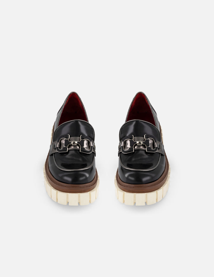 Mocasín negro piel florantic de mujer con plataforma combat