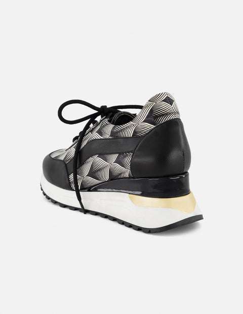 Tenis bicolor con detalles geométricos para mujer