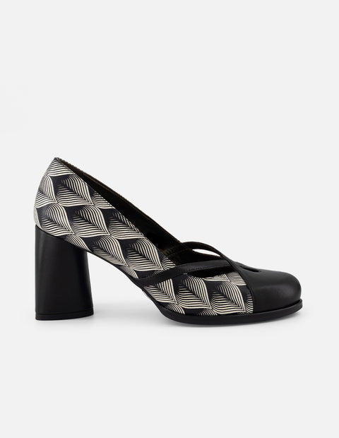 Zapatilla blanca en piel para mujer con patrón geométrico