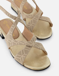 Sandalias beige piel grabada para mujer con tiras cruzadas