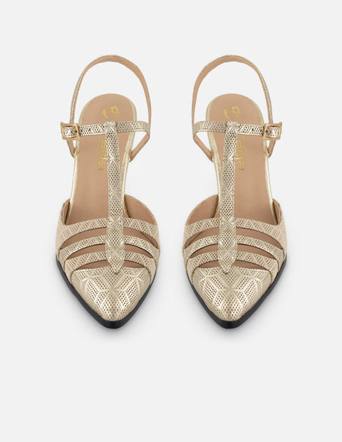 Zapatilla beige piel grabada para mujer con diseño geométrico