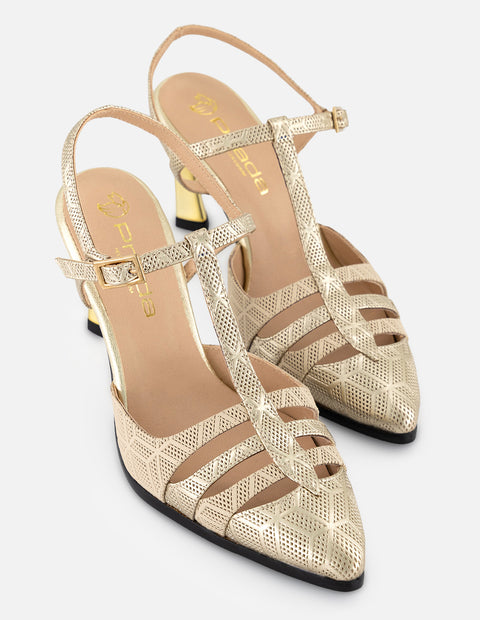 Zapatilla beige piel grabada para mujer con diseño geométrico