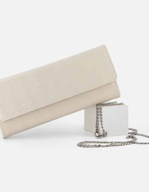 Clutch blanco piel grabada para mujer con textura marcada