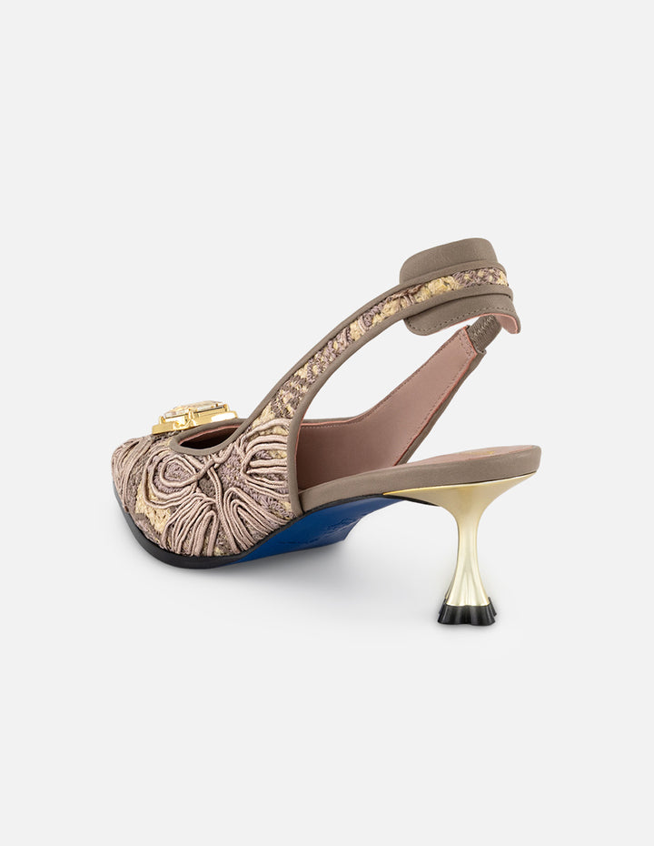 Zapatilla nude rafia para mujer con corte textil