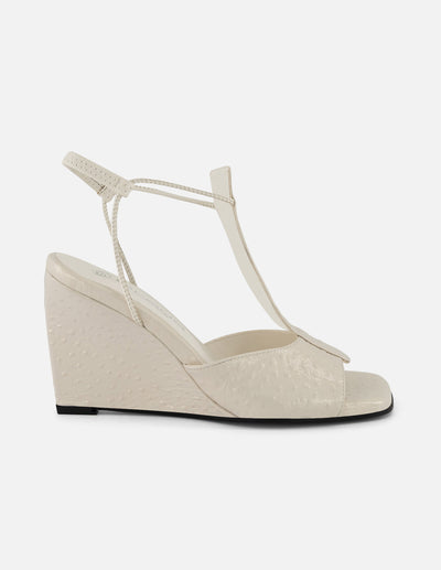 Sandalias blanco piel grabada para mujer con acabado troquelado