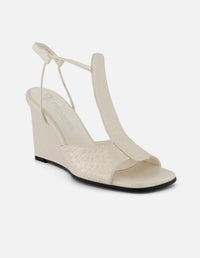 Sandalias blanco piel grabada para mujer con acabado troquelado