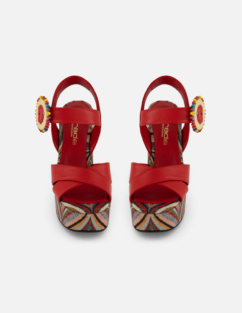 Sandalias rojo piel para mujer con adorno circular