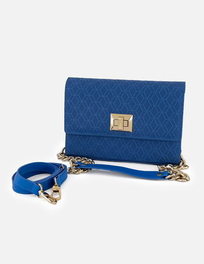 Satchel azul en piel grabada con diseño geométrico para mujer