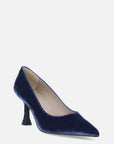 Zapatilla de terciopelo color azul con punta aguda para mujer