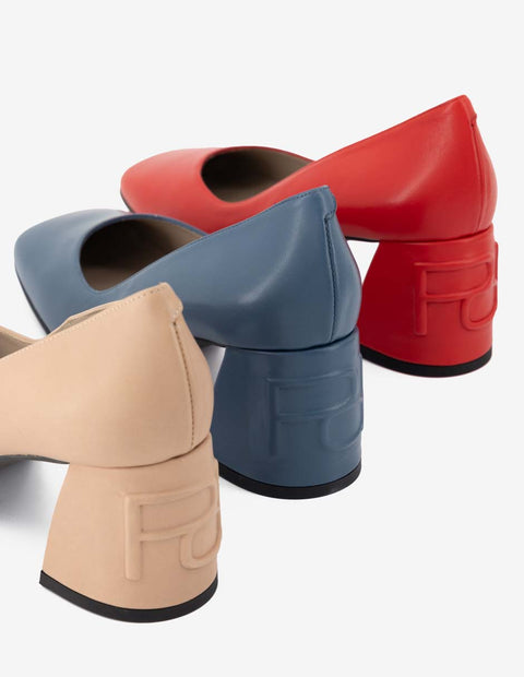 Zapatilla en piel napa roja con letras Pd en el tacón para mujer