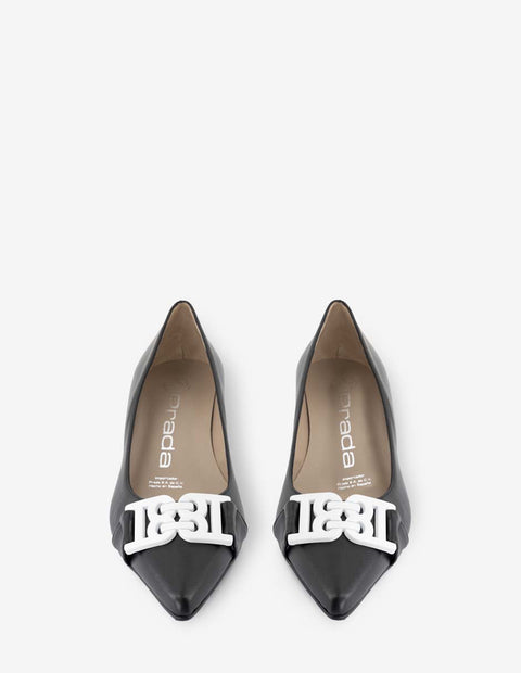 Zapatilla de piel napa con tacón escultural en color negro para mujer