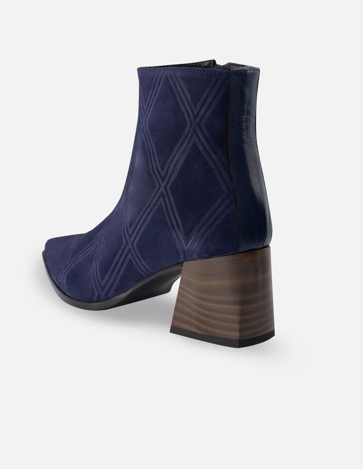 Botín de piel ante color azul para mujer