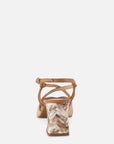 Zapatilla destalonada en piel napa color arena con tacón diseño tipo parquet para mujer