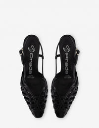 Sandalia en charol color negro para mujer