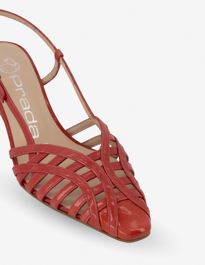 Sandalia en charol rojo negro para mujer