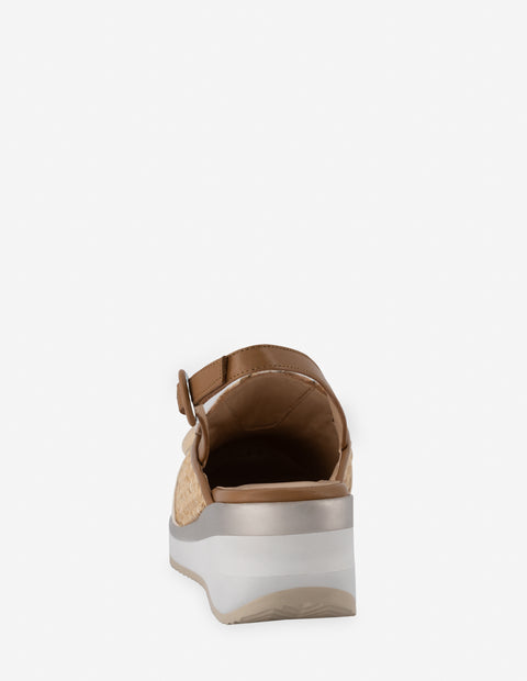 Mocasín destalonado de rafia para mujer