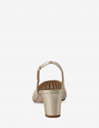 Zapatilla destalonada de rejilla en color dorado para mujer