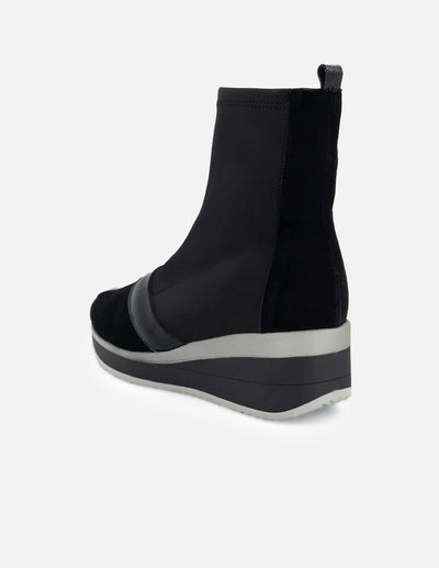 Botines color negro lycra para mujer con banda color plateado