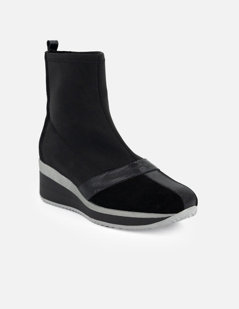 Botines color negro lycra para mujer con banda color plateado