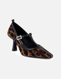 Zapatilla tipo mercedes de charol con acabado animal print negro para mujer