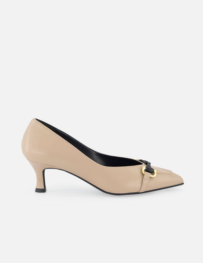 Zapatilla de piel color topo para mujer con detalle en color negro