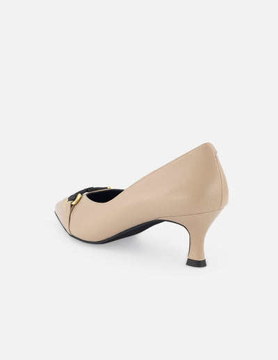 Zapatilla de piel color topo para mujer con detalle en color negro